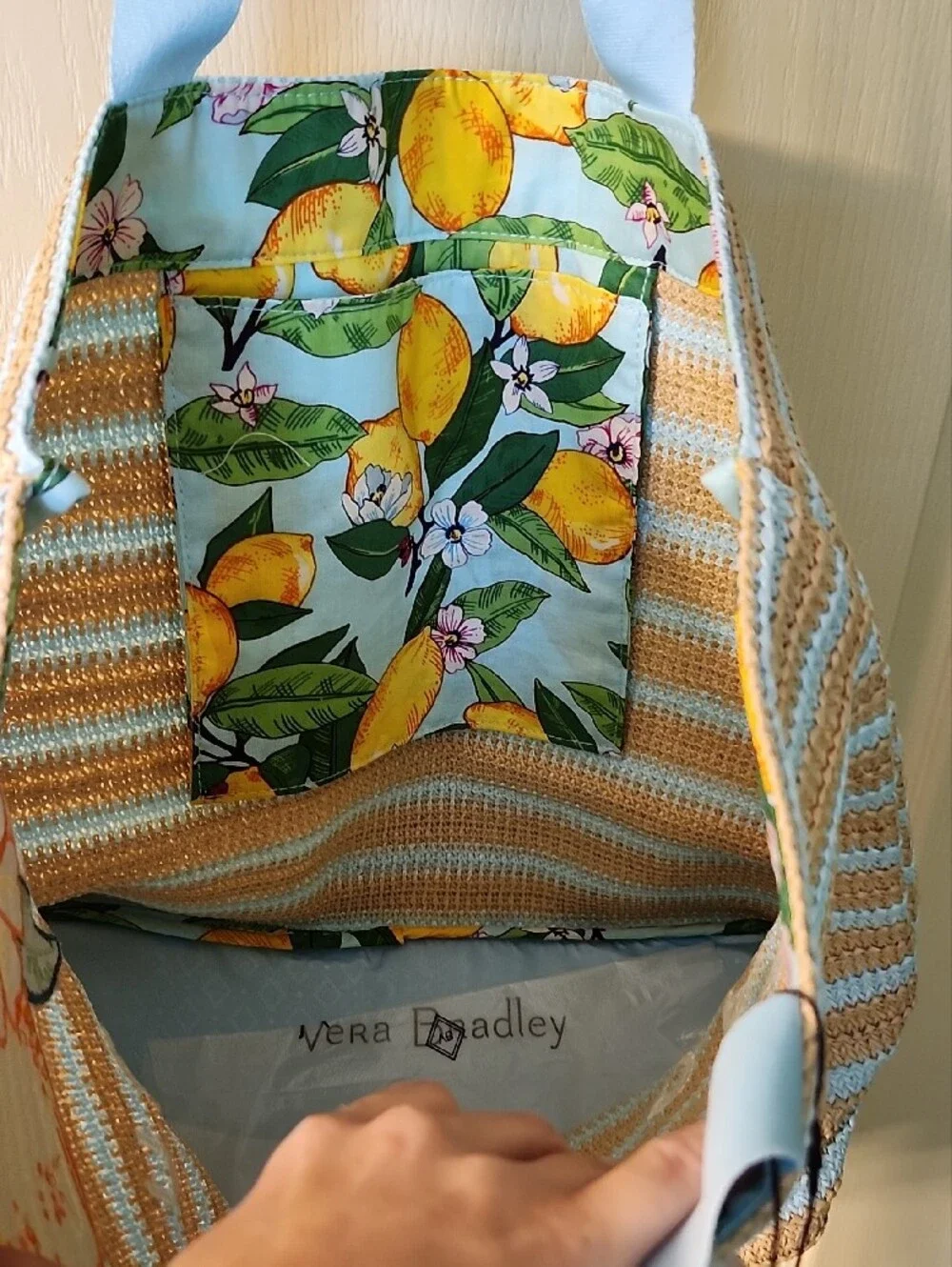 VERA BRADLEY "SQUEEZE THE DAY" STRAW TOTE BAG - Picture 2 of 4